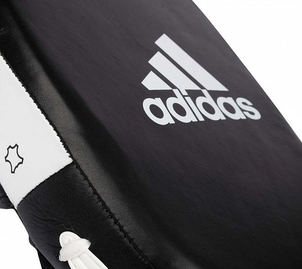 Лапы Speed 550 Micro Air Focus Mitt черно-белые Adidas adiSP550FM 620_553